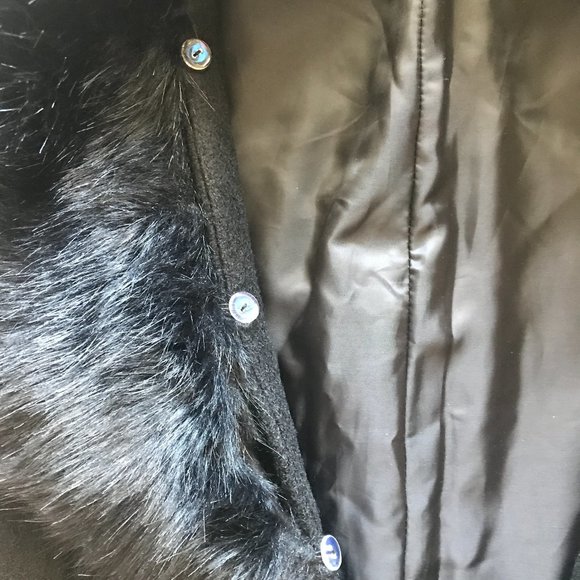 Women's Black Coat - Picture 6 of 15